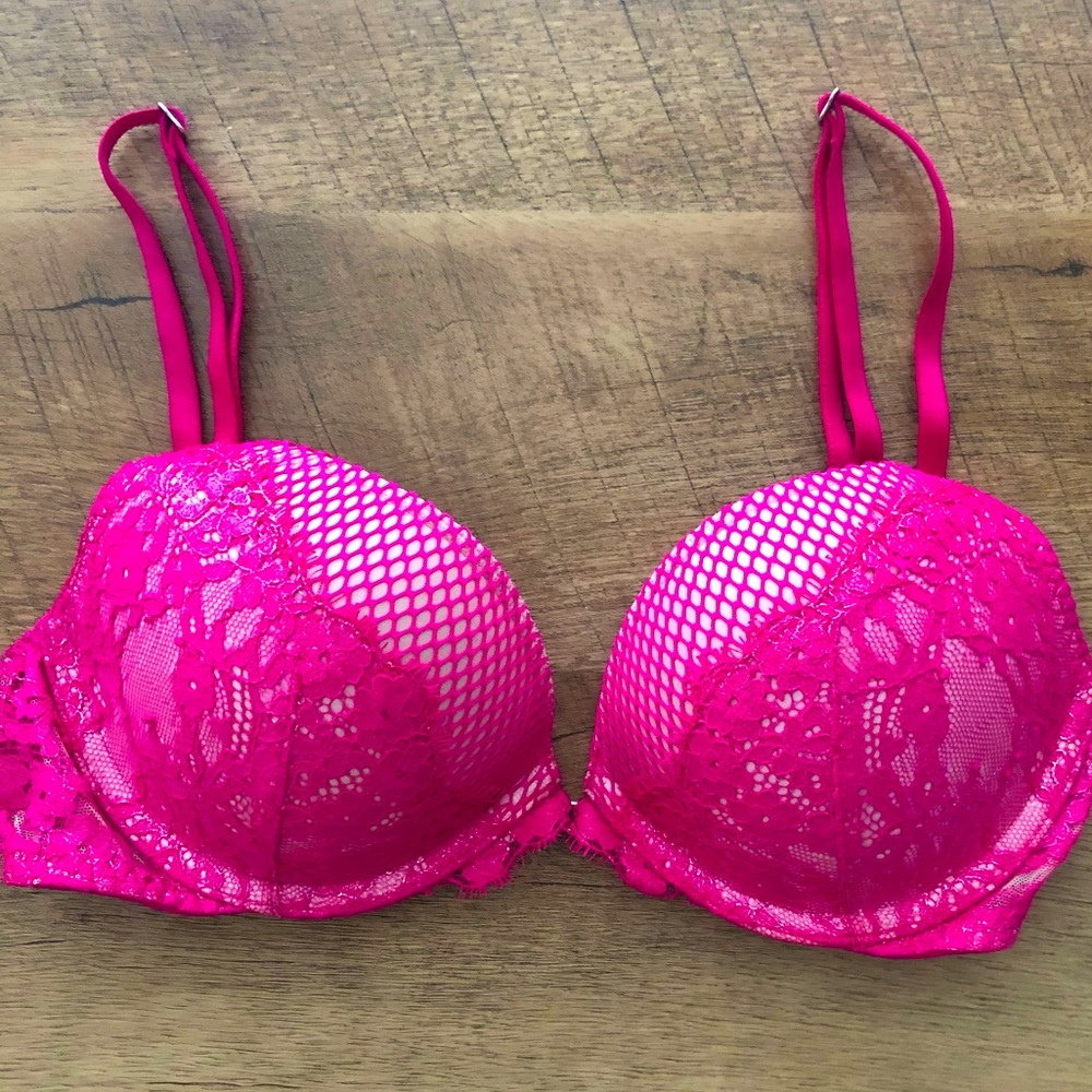 Victoria’s Secret Very Sexy Push-up Bra, 32b